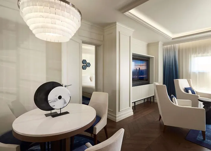 Отель Sofitel Skipper